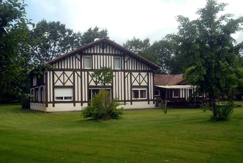 Les Arbousiers – chambres d’hôtes à Sabres dans les Landes